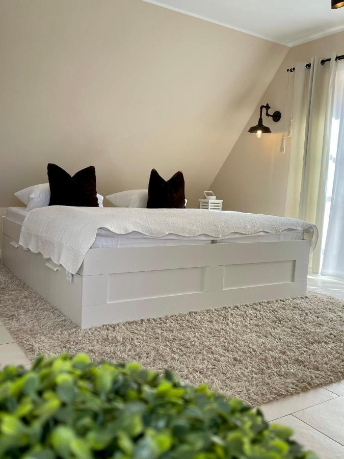 Meine Ferienwohnung Pleissenhaus อัลเทนบวร์ก ภายนอก รูปภาพ